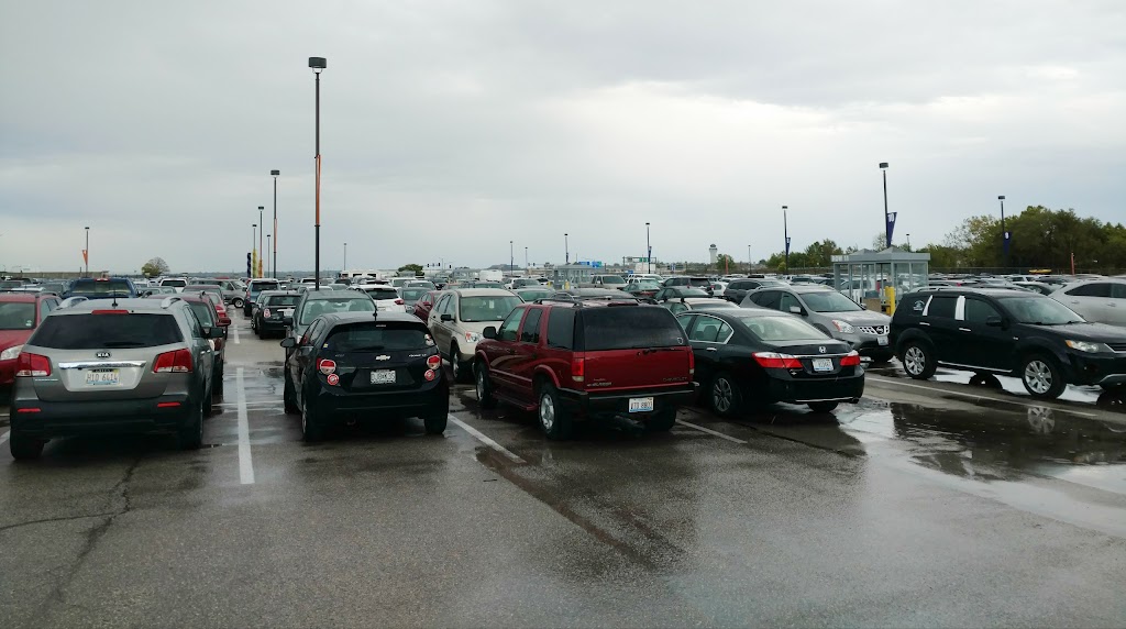 Super Park Parking D | 11212 Hunter Dr, Bridgeton, MO 63044, USA | Phone: (314) 890-2800