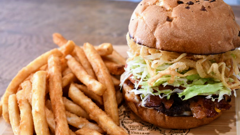 30 BURGERS | 37 Newman Springs Rd, Shrewsbury, NJ 07702, USA | Phone: (732) 268-7569