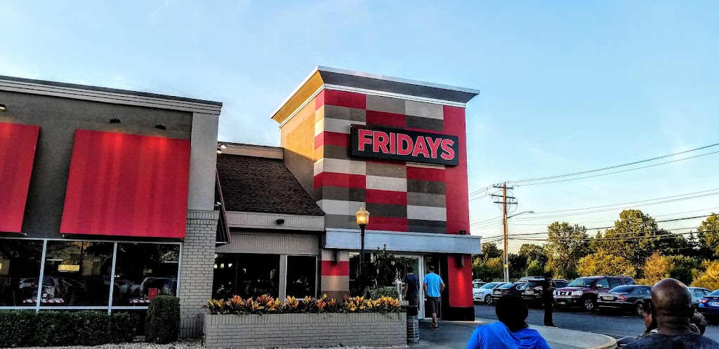 TGI Fridays | 829 Merrick Ave, Westbury, NY 11590, USA | Phone: (516) 832-8320