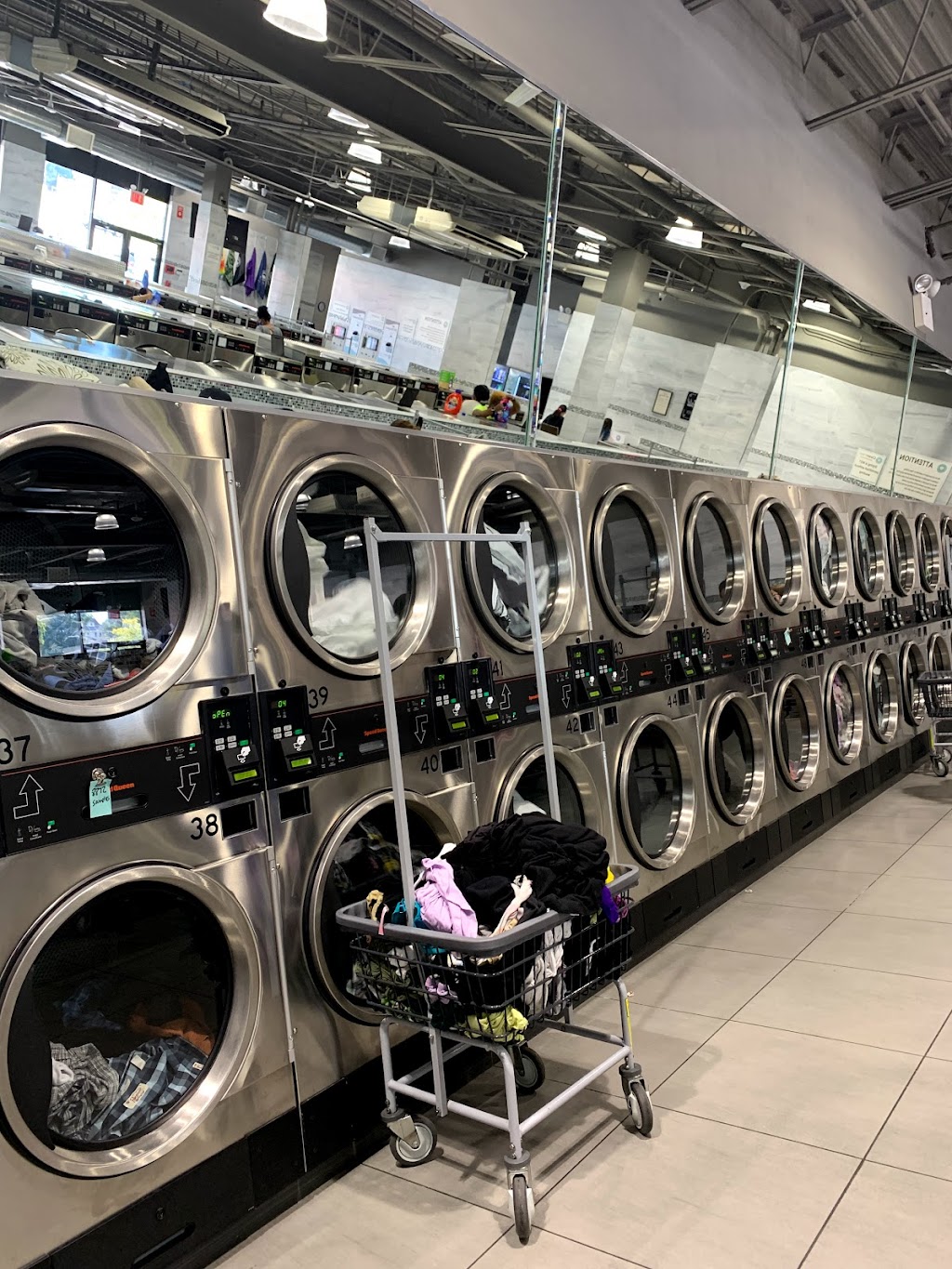 CleanFresh Laundromat | 1745 Central Park Ave, Yonkers, NY 10710, USA | Phone: (914) 361-1313