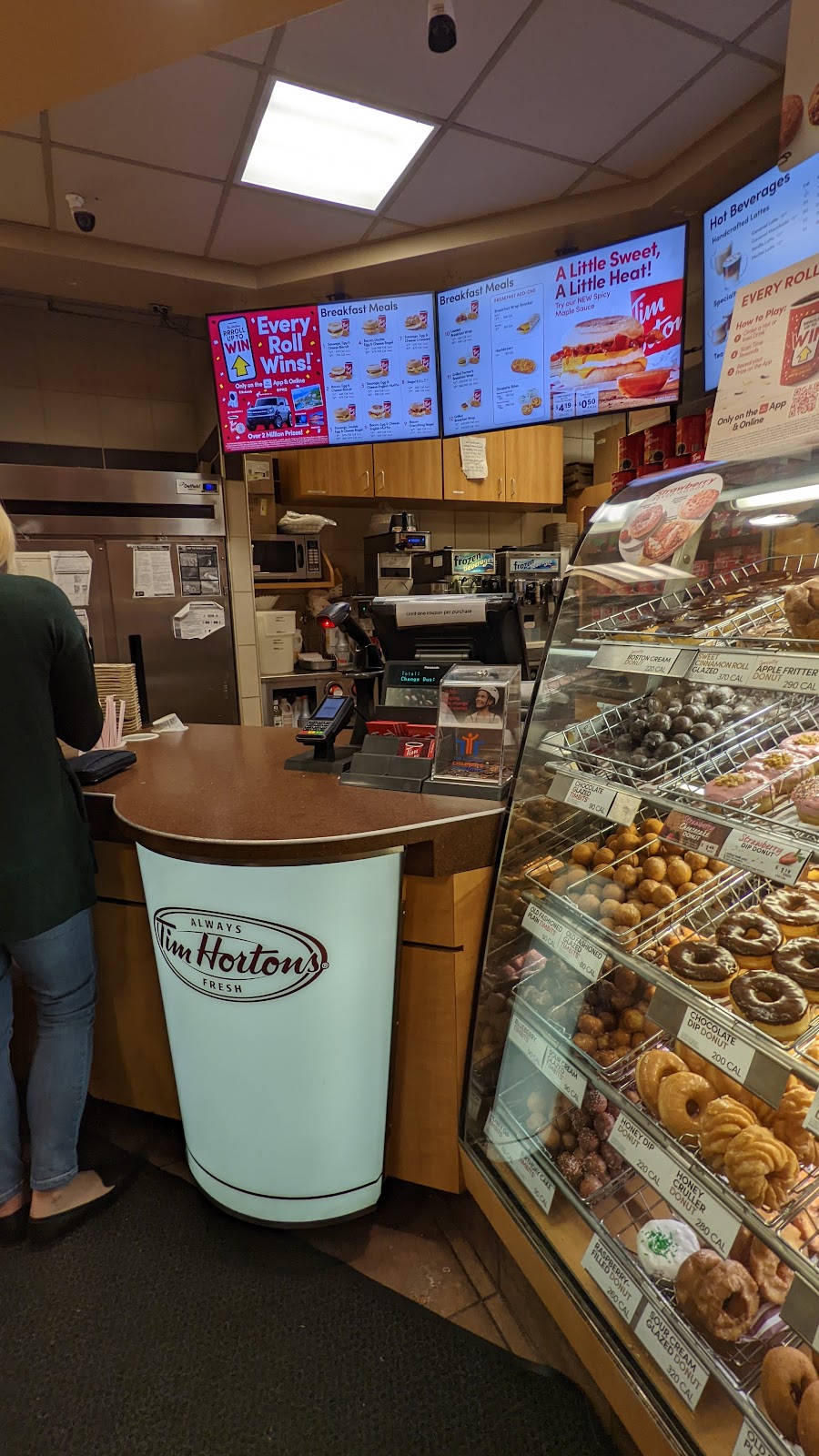 Tim Hortons | 1810 Maple Rd, Amherst, NY 14221 | Phone: (716) 688-8452