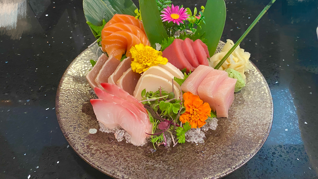 Big Fish Sushi | 22639 NE Inglewood Hill Rd, Sammamish, WA 98074, USA | Phone: (425) 896-8063