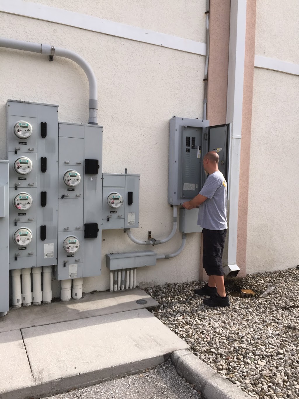 Michaels Lighting & Electric, Inc. | 4524 Parkway Commerce Blvd, Orlando, FL 32808, USA | Phone: (407) 748-6061