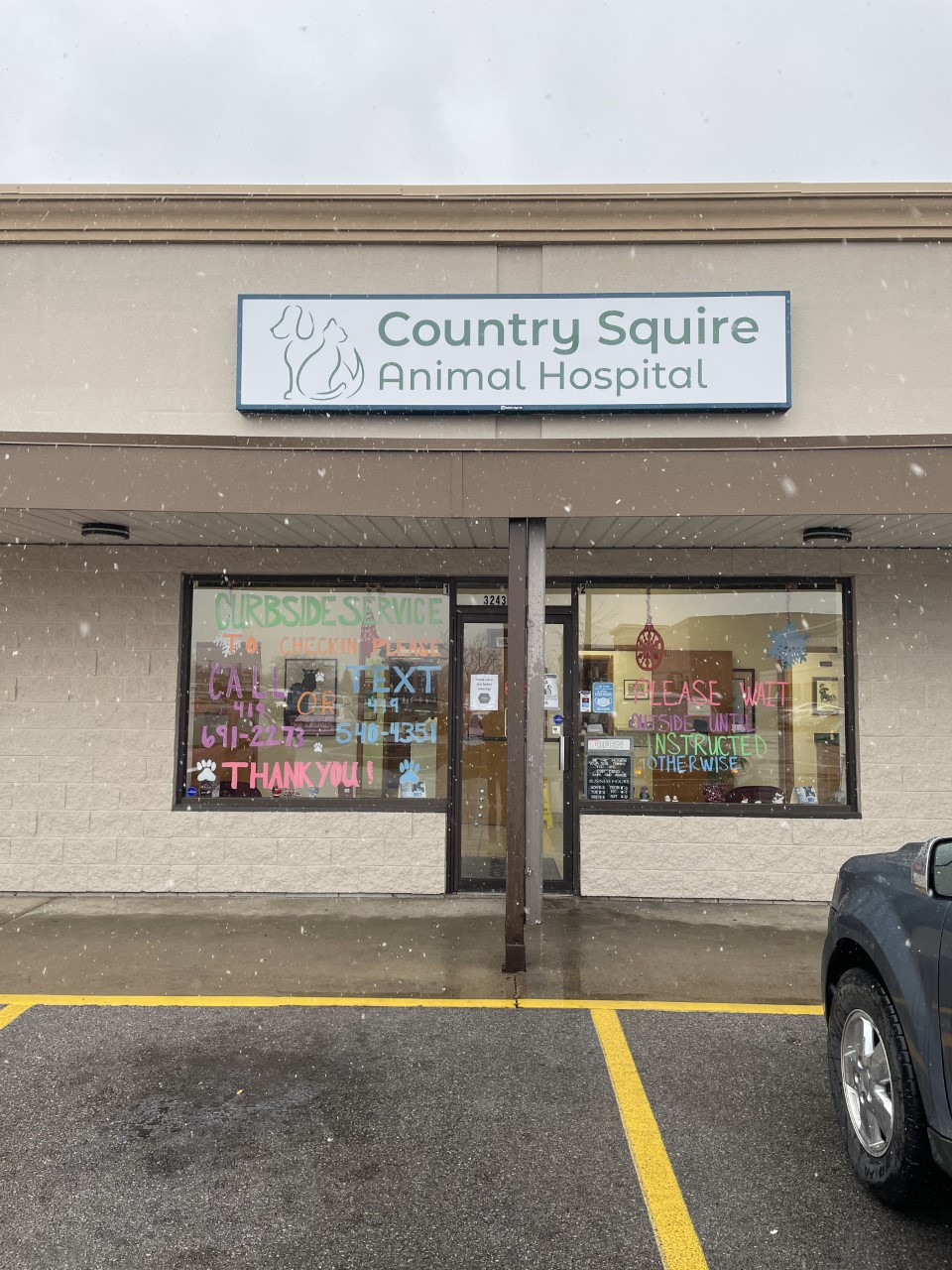 Country Squire Animal Hospital | 3243 Navarre Ave, Oregon, OH 43616, USA | Phone: (419) 691-2273