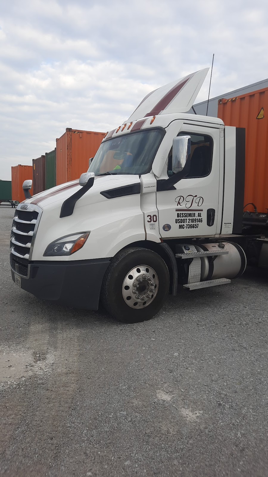 RTD Trucking LLC | 2401 5th Ave N, Bessemer, AL 35020, USA | Phone: (205) 424-5535