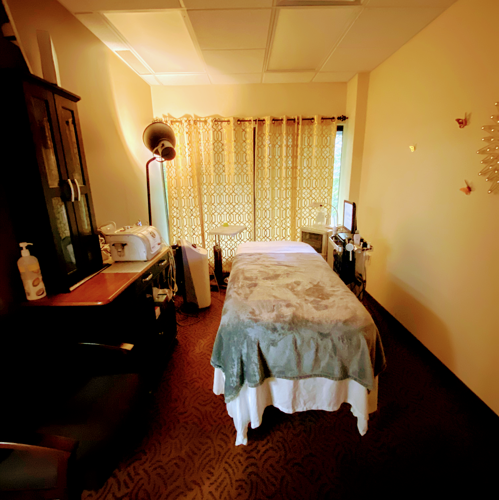 MI Body Contours and Cosmetics MedSpa | 17000 Executive Plaza Dr #204, Dearborn, MI 48126, USA | Phone: (313) 846-7987