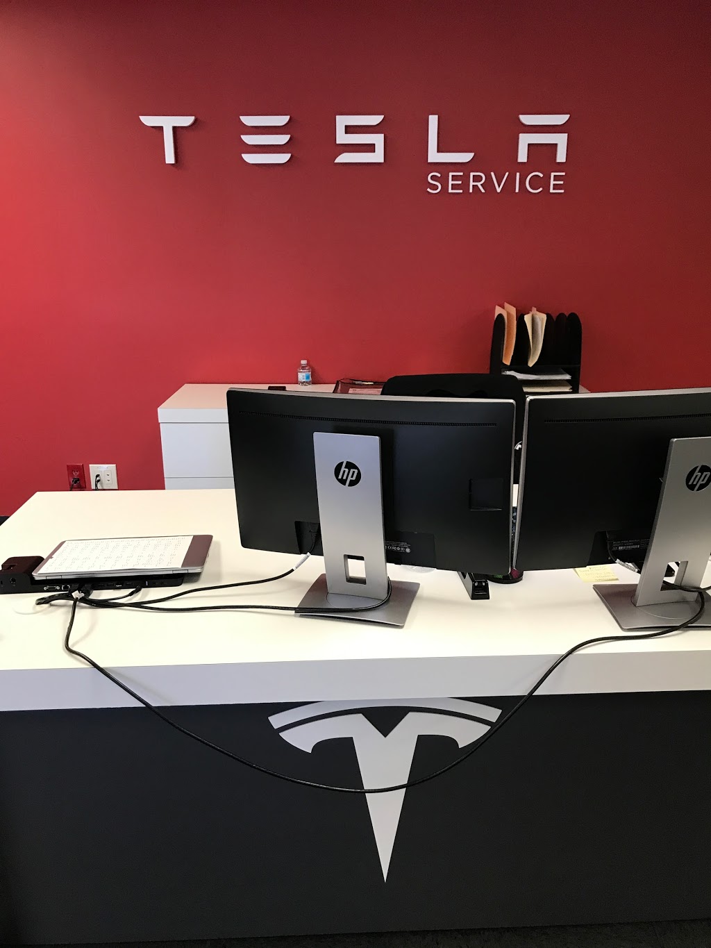 Tesla Service Center | 2560 W 237th St, Torrance, CA 90505, USA | Phone: (310) 517-9688