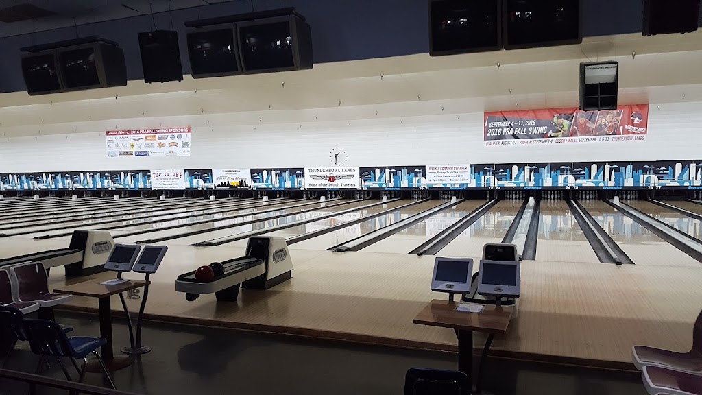 Thunderbowl Lanes | 4200 Allen Rd, Allen Park, MI 48101, USA | Phone: (313) 928-4688