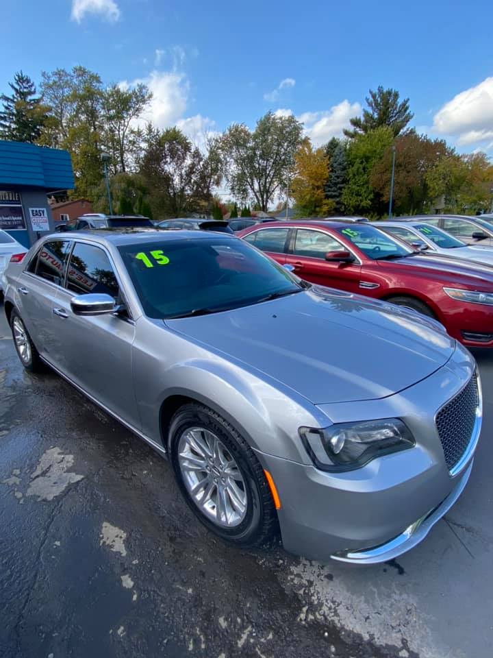 Lees Auto Sales INC. | 6969 Middlebelt Rd, Garden City, MI 48135, USA | Phone: (734) 422-4590