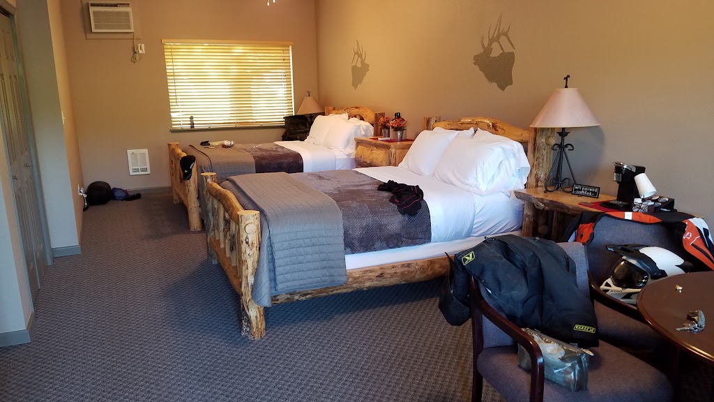 Southfork Lodge | 7234 ID-21, Lowman, ID 83637, USA | Phone: (208) 757-5070