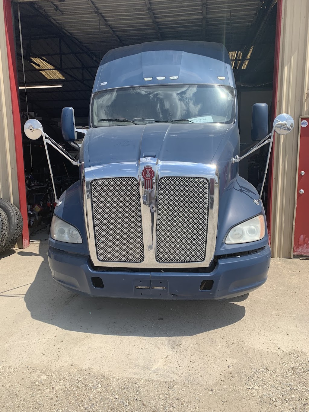 Iron Horse Truck Sales LLC | 6700 I-45, Wilmer, TX 75172, USA | Phone: (469) 455-0777