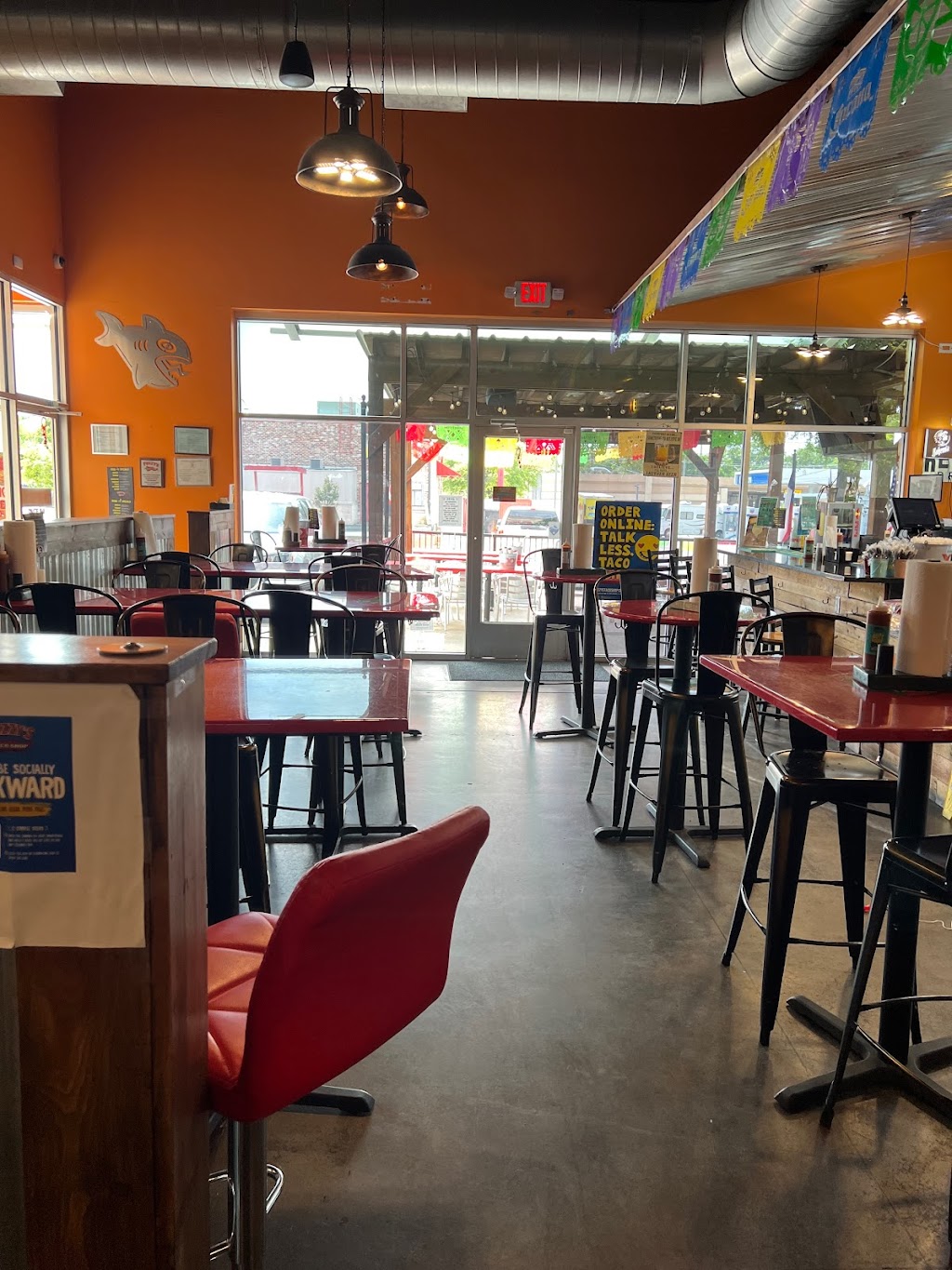 Fuzzys Taco Shop | 4740 W Mockingbird Ln, Dallas, TX 75209, USA | Phone: (214) 352-8226