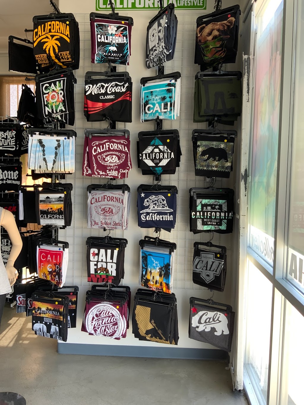 TSHIRT AVENUE | 17455 Valley Blvd, Bloomington, CA 92316, USA | Phone: (909) 561-4824