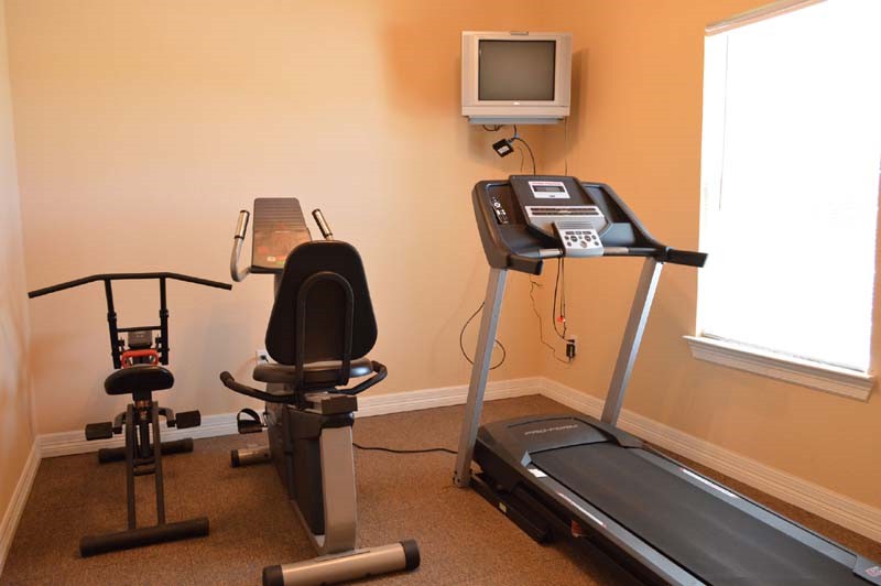 Creekside Village Apartments | 25 Creek View Dr, Edmond, OK 73003, USA | Phone: (405) 715-9007