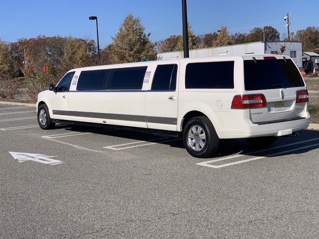 Alps Express Limo | 22 Concord Dr, Manalapan Township, NJ 07726, USA | Phone: (732) 715-1122