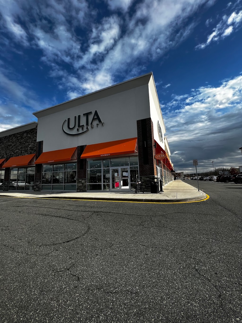 Ulta Beauty | 2130 Fashion Center Blvd, Newark, DE 19702, USA | Phone: (302) 738-5302