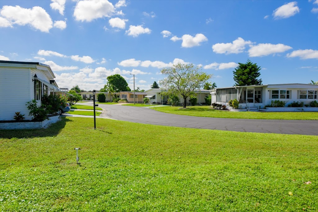 Swan Lake Village | 620 57th Ave W LOT H9, Bradenton, FL 34207, USA | Phone: (888) 220-1580