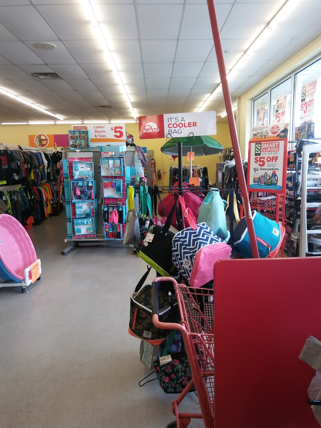 Family Dollar | 3110 Jefferson Davis Hwy, Richmond, VA 23234 | Phone: (804) 591-4035