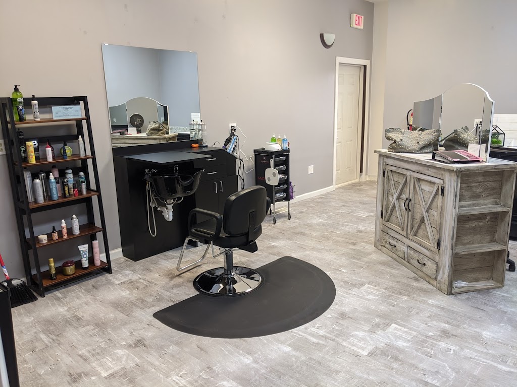 Salon 30 LLC | 1529 E 30th Ave Ste. 2, Hutchinson, KS 67502, USA | Phone: (316) 841-9152