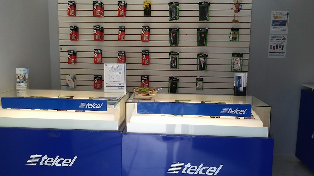 RockoCell Telcel | Abraham Lincoln 956-Local 2, Guerrero, 88240 Nuevo Laredo, Tamps., Mexico | Phone: 867 245 6667