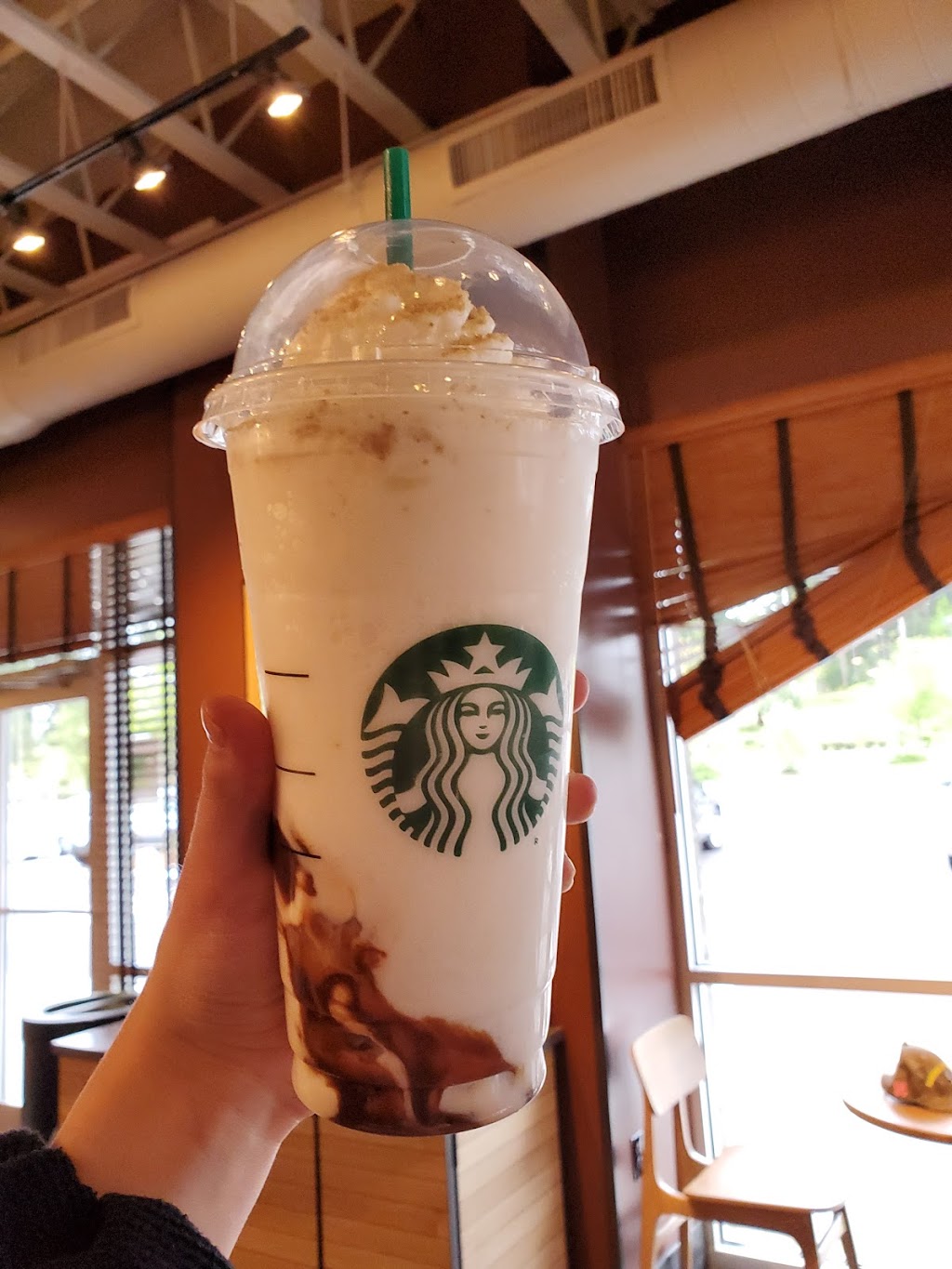 Starbucks | 164 SW Campus Dr STE 102, Federal Way, WA 98023, USA | Phone: (253) 289-8416