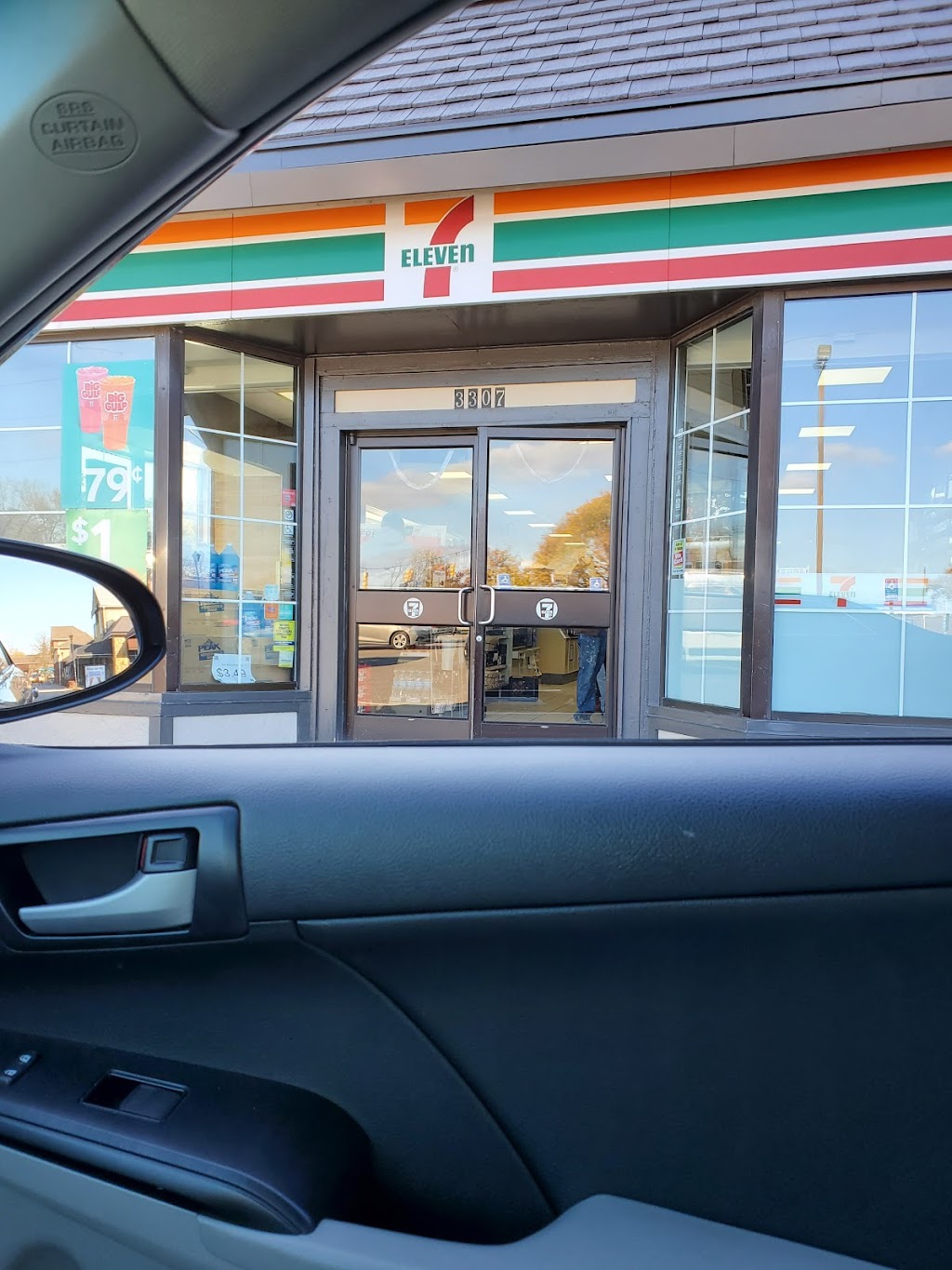 7-Eleven | 3307 Greenfield Rd, Dearborn, MI 48120, USA | Phone: (313) 982-0117