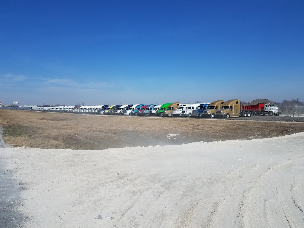Cowtown Truck Sales | 11859 US-287, Haslet, TX 76052, USA | Phone: (817) 626-8686
