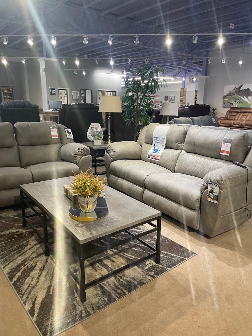 Galleria Furniture | 3700 W I 40 Service Rd, Oklahoma City, OK 73108 | Phone: (405) 942-9222