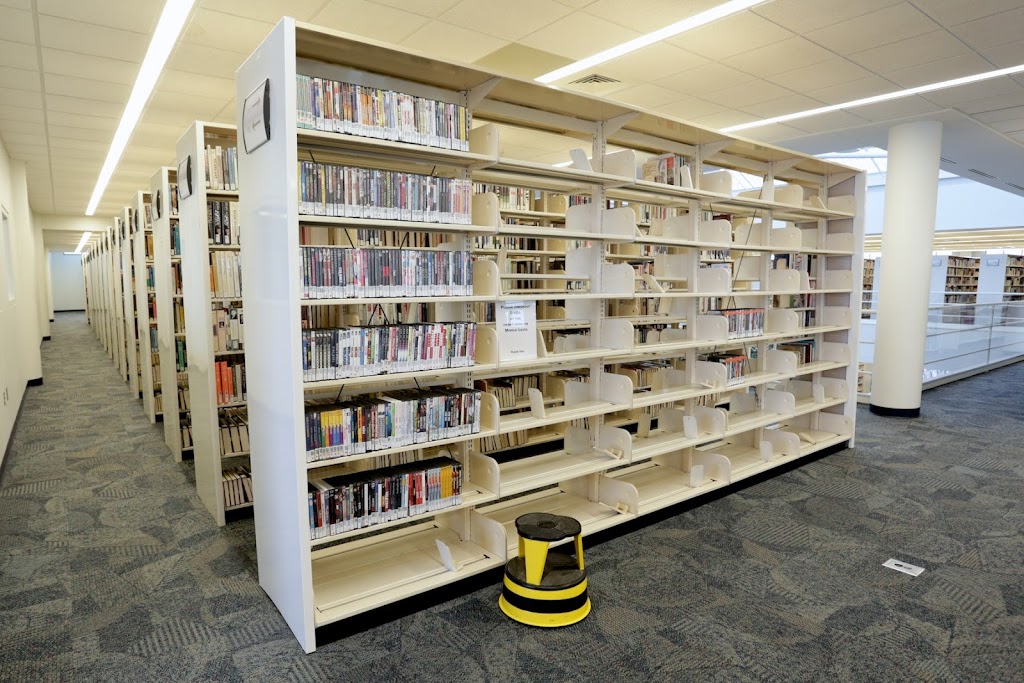 Merrillville Branch of the Lake County Public Library | 1919 81st Ave, Merrillville, IN 46410, USA | Phone: (219) 769-3541