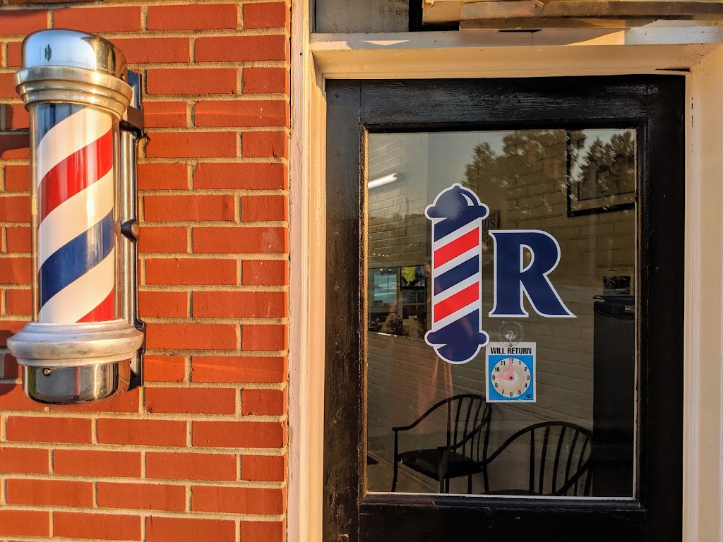 Robs Barber Shop | 101 W Main St, Jamestown, NC 27282, USA | Phone: (336) 454-6381