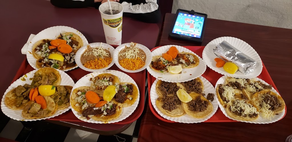 Tacos El Grullo | 2520 S Mooney Blvd, Visalia, CA 93277, USA | Phone: (559) 713-1700