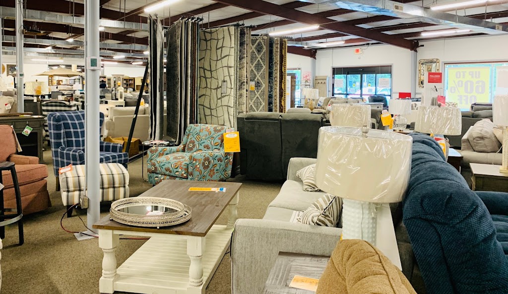 Heavner Furniture Market | 1701 W Market St, Smithfield, NC 27577, USA | Phone: (919) 934-0551