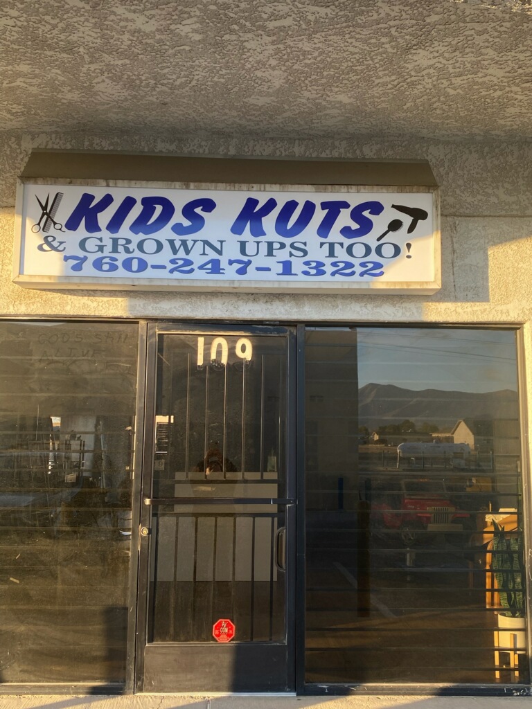 Kids Kuts & Grown Ups Too | 21290 Bear Valley Rd #108, Apple Valley, CA 92308, USA | Phone: (760) 247-1322