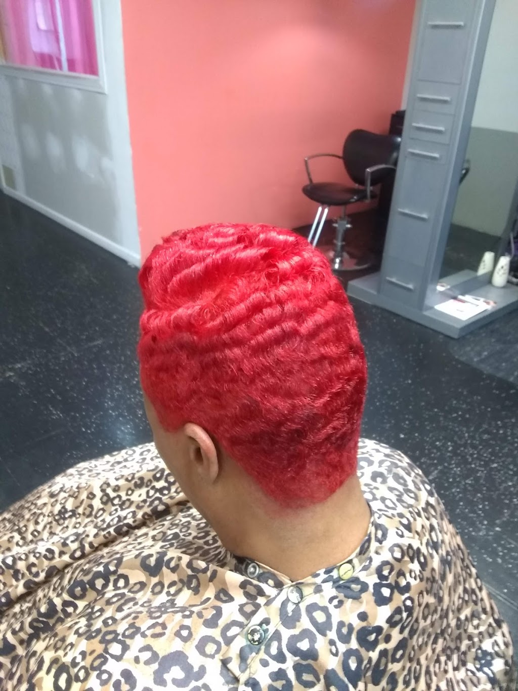 Strands Salon | 1741 Metropolitan Pkwy SW, Atlanta, GA 30315, USA | Phone: (404) 753-0775