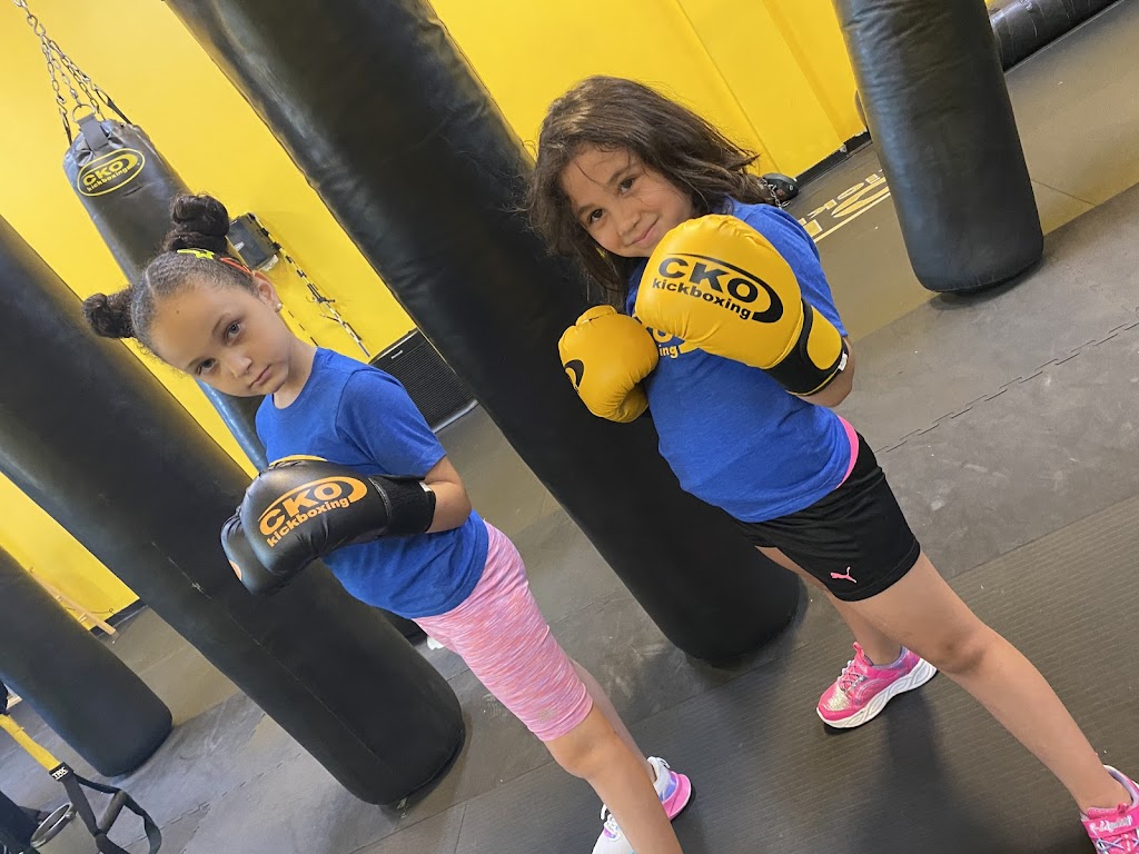 CKO Kickboxing Roselle | 711 E 1st Ave, Roselle, NJ 07203, USA | Phone: (908) 620-6117