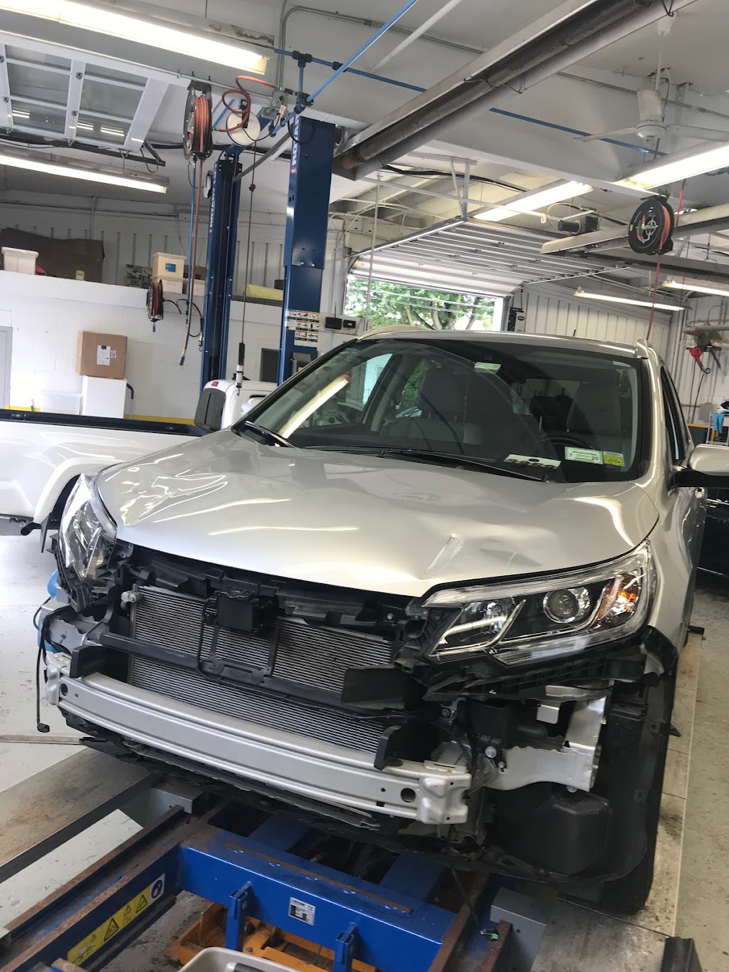 Ultimate Auto Body | 341 Adams St, Bedford Hills, NY 10507, USA | Phone: (914) 242-4600