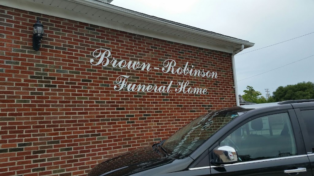 Brown-Robinson Funeral Home | 2652 Broadway, Lorain, OH 44052, USA | Phone: (440) 244-1831