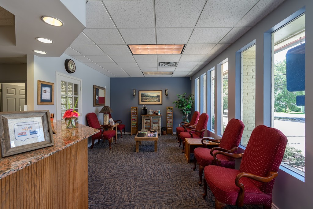 Austin Dental Center, PC | 2304 Hancock Dr #1, Austin, TX 78756, USA | Phone: (512) 233-6645