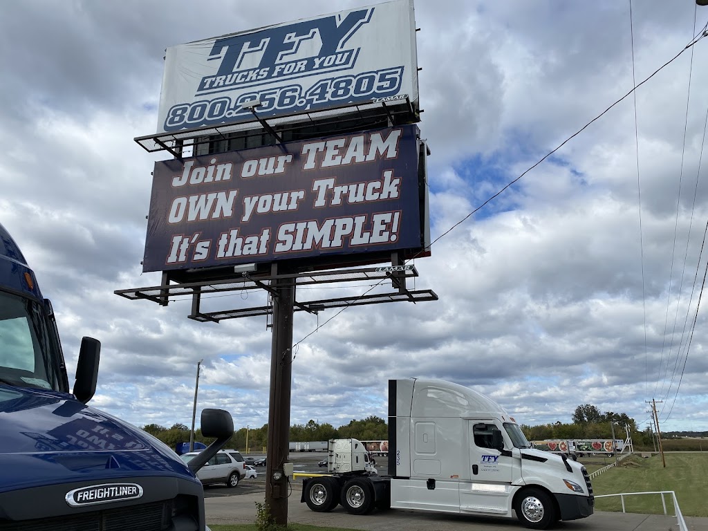 Trucks For You | 3303 N 32nd St, Muskogee, OK 74401, USA | Phone: (800) 256-4805