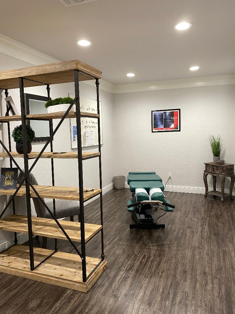 ChiroPlus Clinics - Hudson Oaks | 101 Bluebonnet Dr #100, Weatherford, TX 76087, USA | Phone: (817) 757-7310