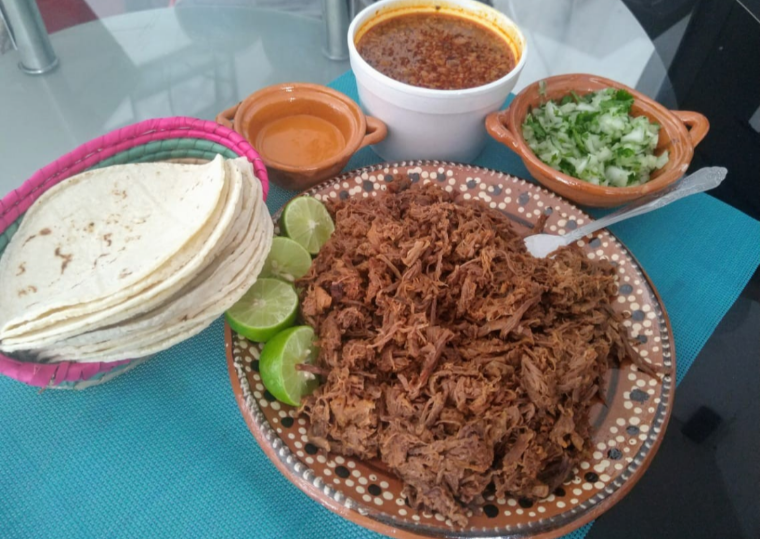 Birria estilo Sinaloa | C. Pradera de Témoris 9501, Cd Juárez, Chih., Mexico | Phone: 656 782 1928