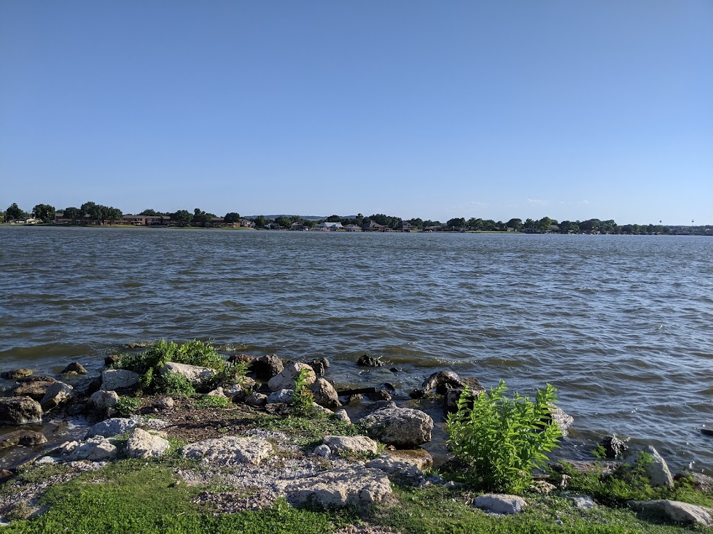 Granbury City Beach Park | 505 E Pearl St, Granbury, TX 76048, USA | Phone: (817) 573-1114