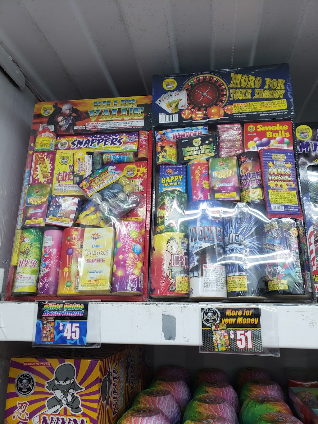 Fireworks Superstore USA Express | 24040 TX-494 Loop, Porter, TX 77365, USA | Phone: (281) 810-8505