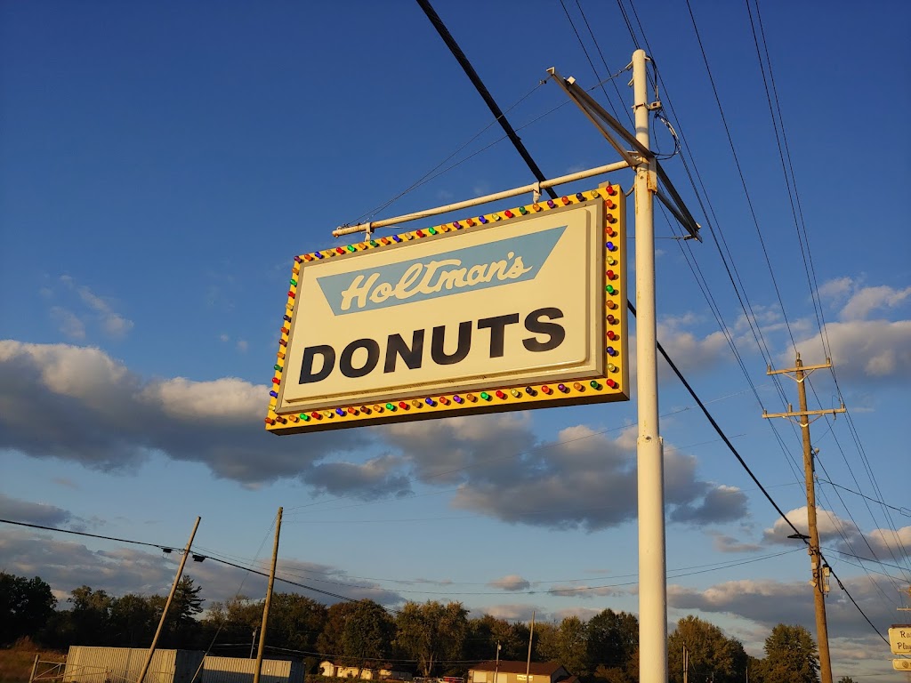 Holtmans Donut Shop | 1399 OH-28, Loveland, OH 45140 | Phone: (513) 575-1077