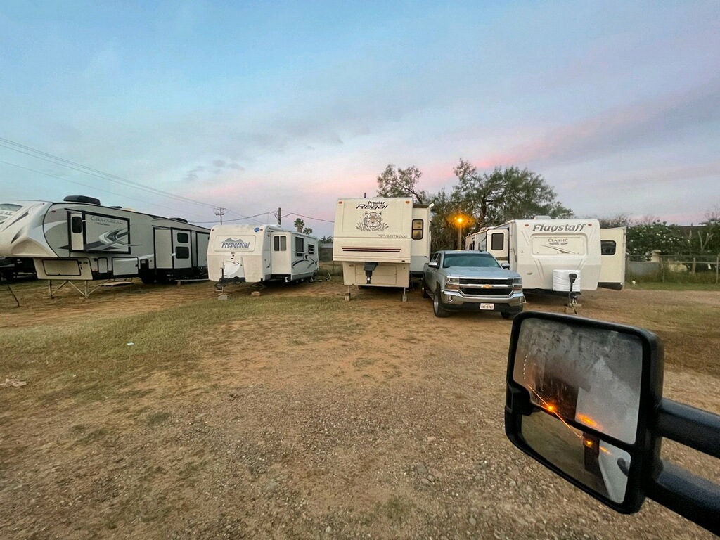 Family RV Park | 102 N Hodges St, Encinal, TX 78019, USA | Phone: (956) 237-5751