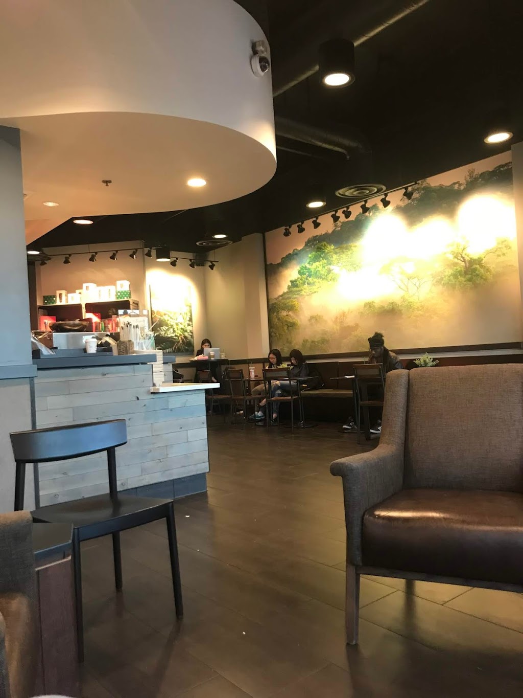 Starbucks | 8868 Bond Rd #100, Elk Grove, CA 95624, USA | Phone: (916) 686-2140