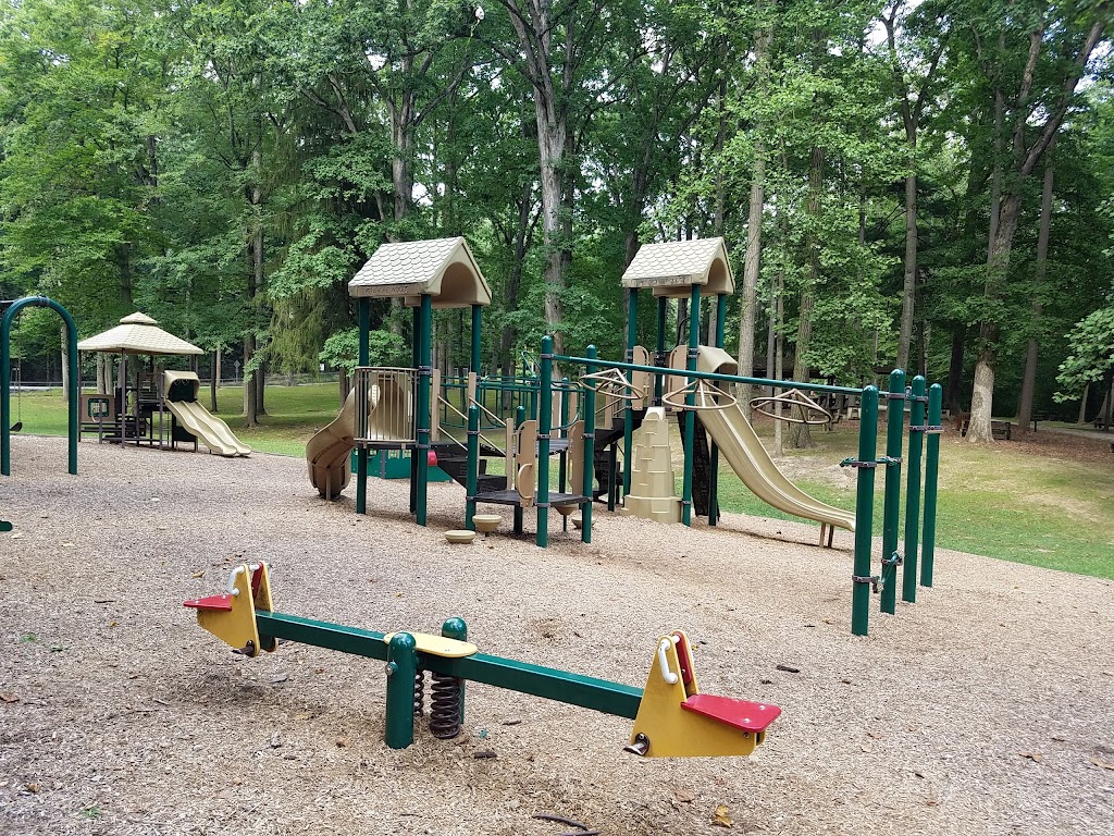 Fenimore Woods | 1194 Eagle Rd, Wayne, PA 19087, USA | Phone: (610) 687-1124