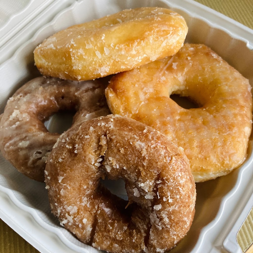 Fluffy Fresh Donuts | 10123 State Line Rd, Kansas City, MO 64114, USA | Phone: (816) 942-9822