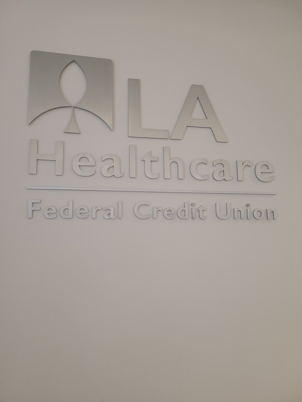 LA Healthcare FCU | Lobby, 1245 Wilshire Blvd, Los Angeles, CA 90017, USA | Phone: (213) 748-4788
