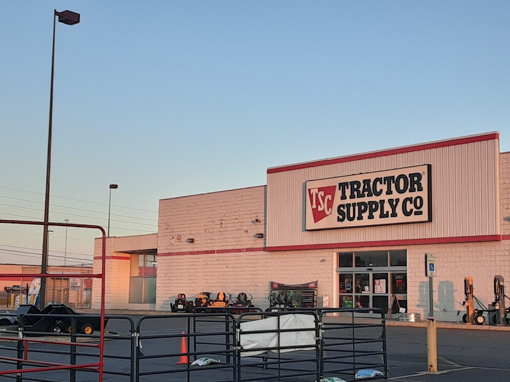 Tractor Supply Co. | 1495 Cass St, Wabash, IN 46992, USA | Phone: (260) 563-2176